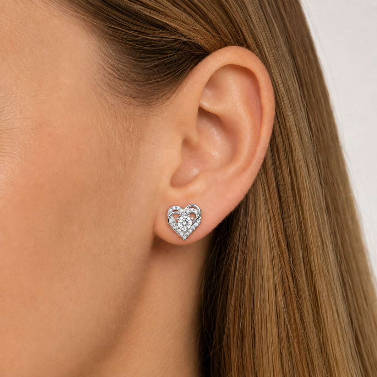 Kolczyki Asymmetrical Heart z Moissanitem 0.5ct S925 Białe Złoto Damskie