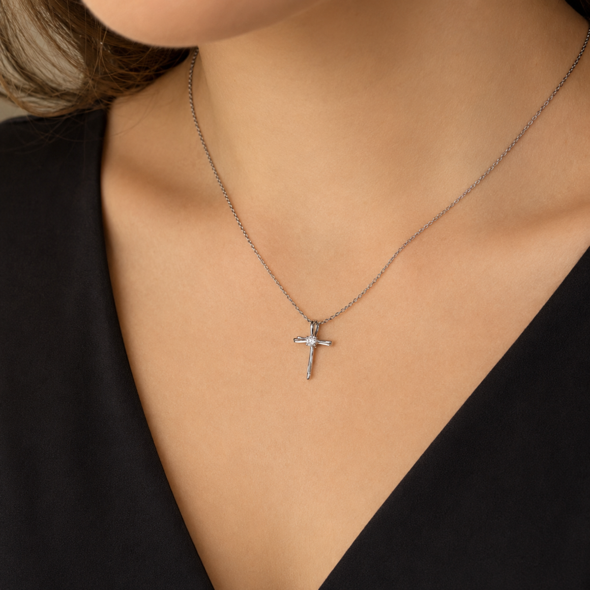 Naszyjnik Lumi Cross z Moissanitem 0.30ct S925 Damski