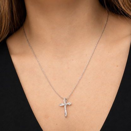Naszyjnik Oval Cross z Moissanitem 0.192ct S925 Damski