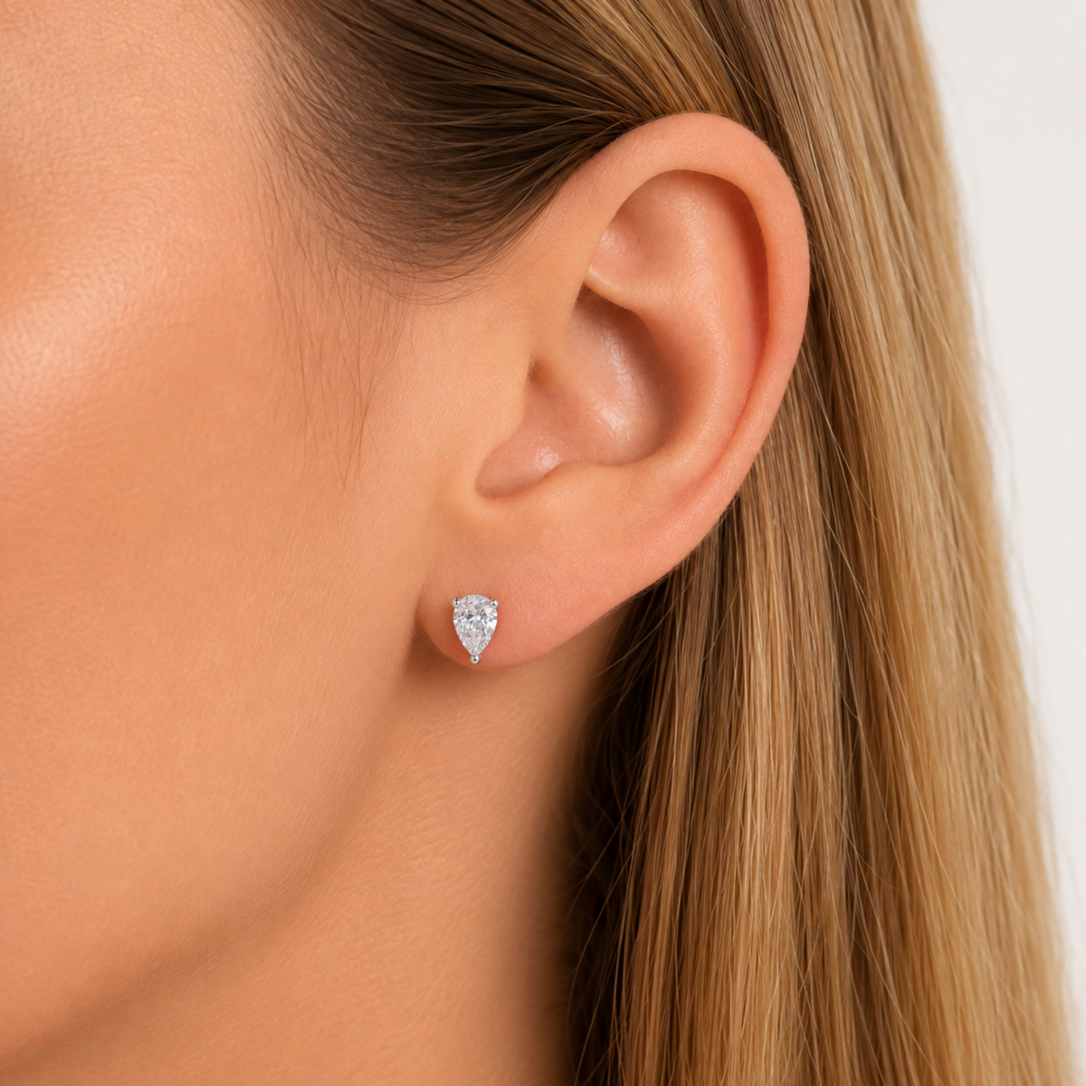Kolczyki Crystal Tears z Moissanitem 0.5 karata S925 Białe Złoto Damskie